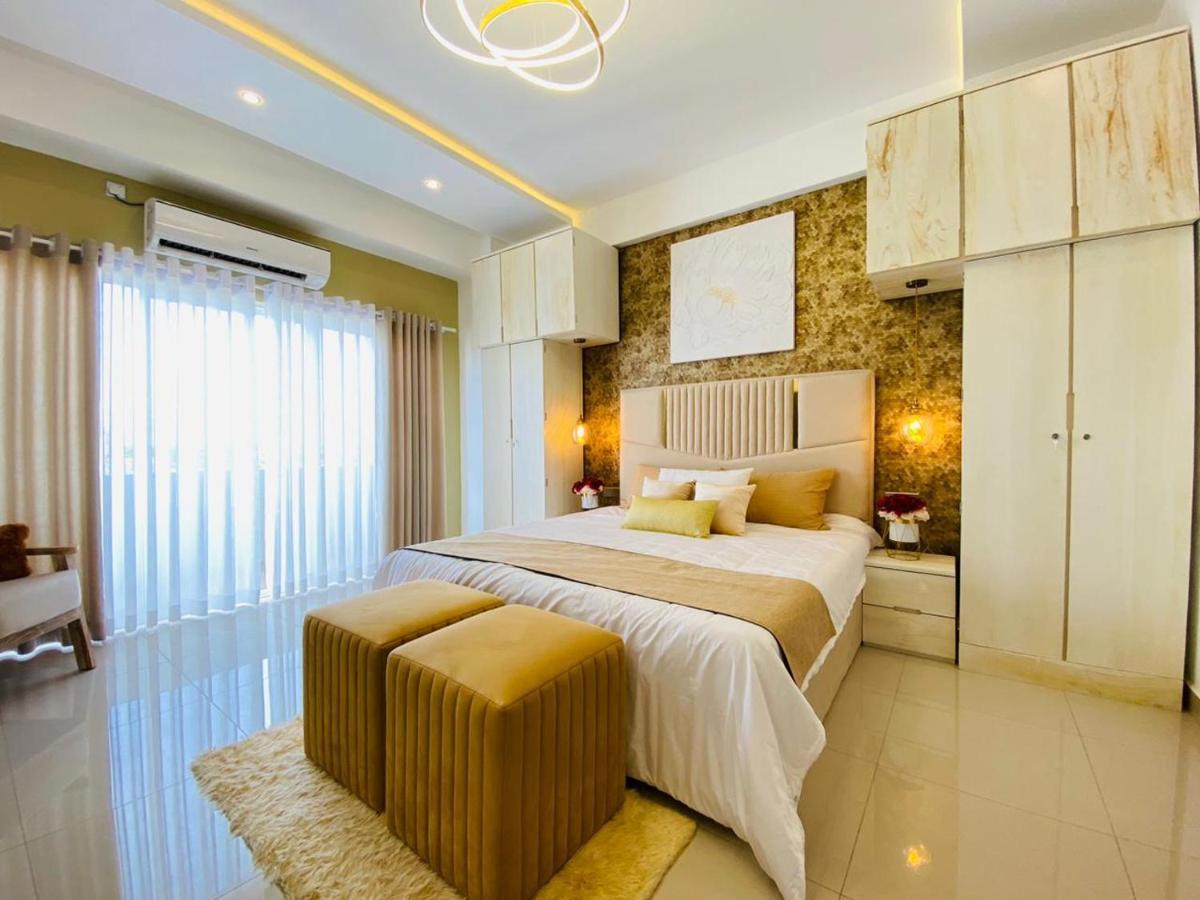 Ocean Breeze - Udaya Luxury Apartments Негомбо Екстериор снимка