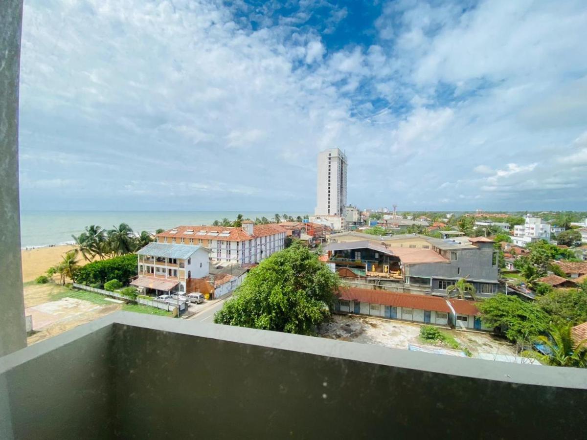 Ocean Breeze - Udaya Luxury Apartments Негомбо Екстериор снимка