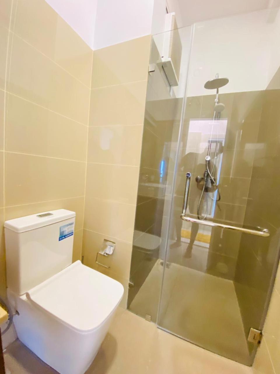 Ocean Breeze - Udaya Luxury Apartments Негомбо Екстериор снимка